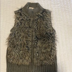 Girls Red Camel faux fur sweater vest size s